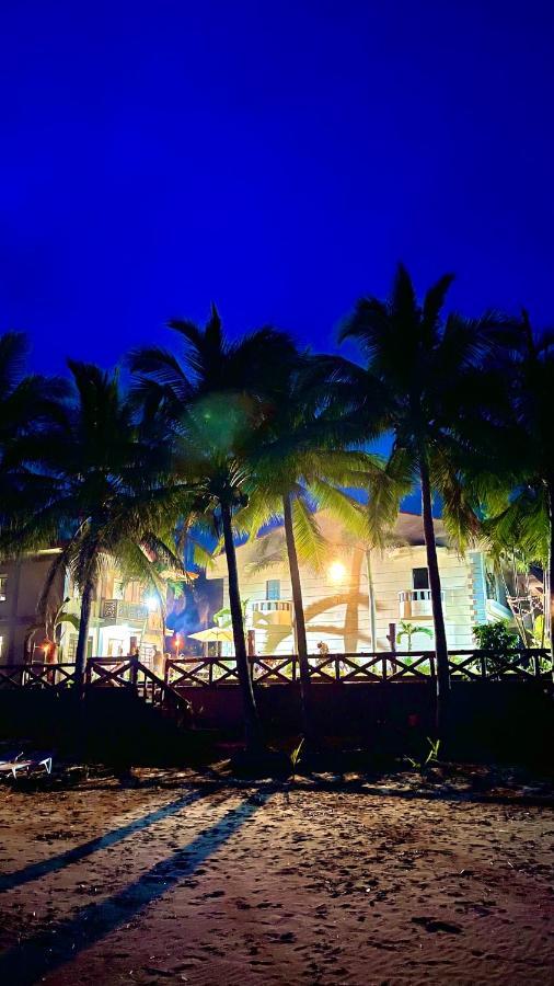 La Playita Hotel Lalawigan Екстериор снимка